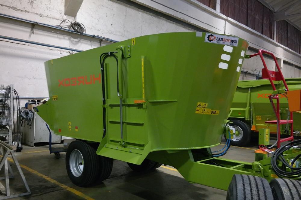 Кормосмесители: виды, применение, аренда