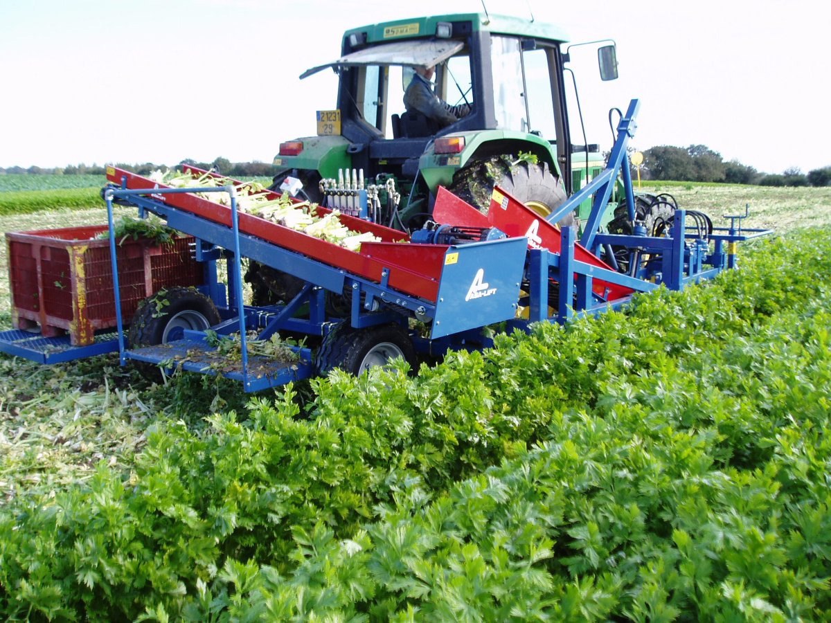 Аренда уборочной техники: преимущества и особенности