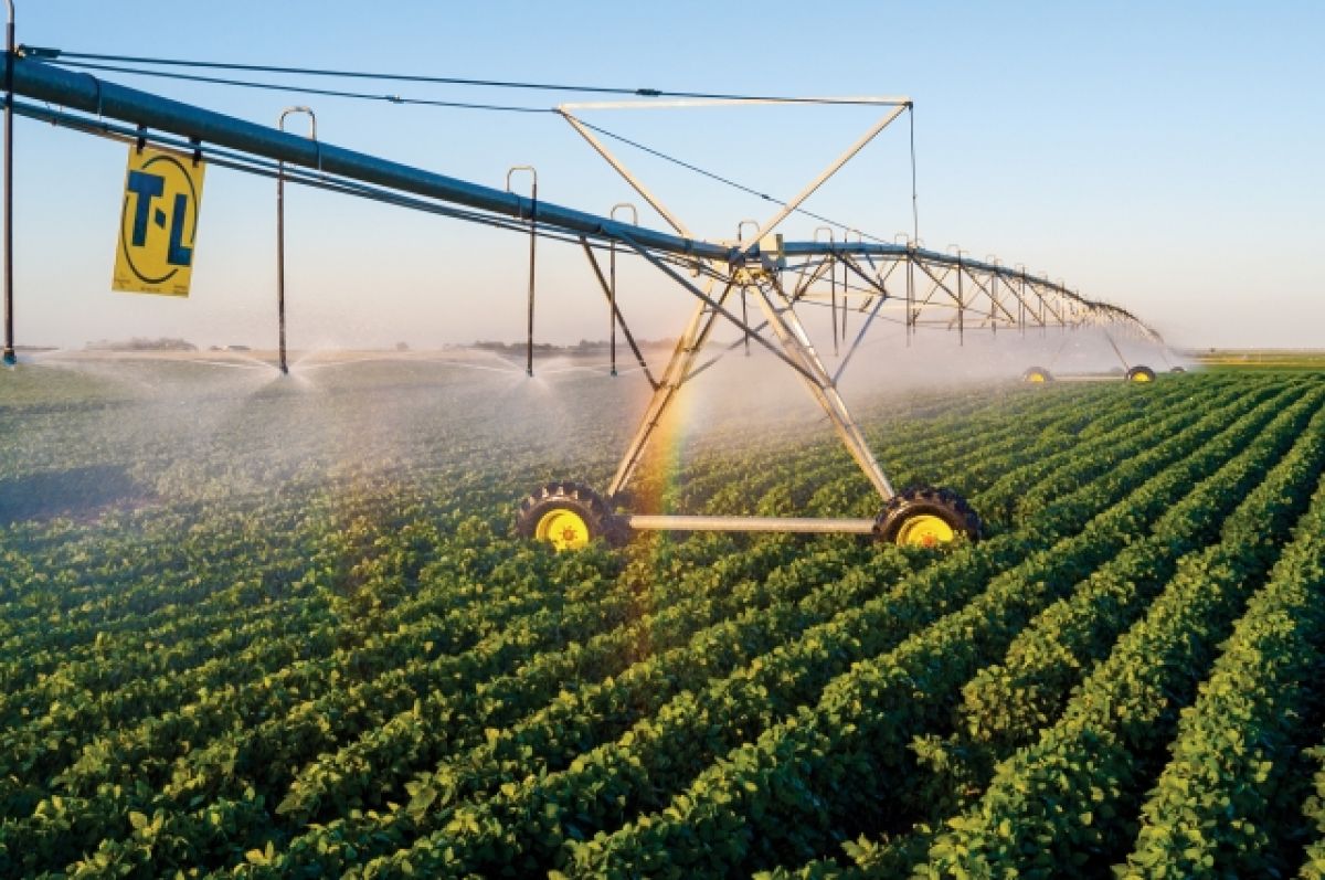 Аренда техники для полива и орошения: преимущества и особенности 
